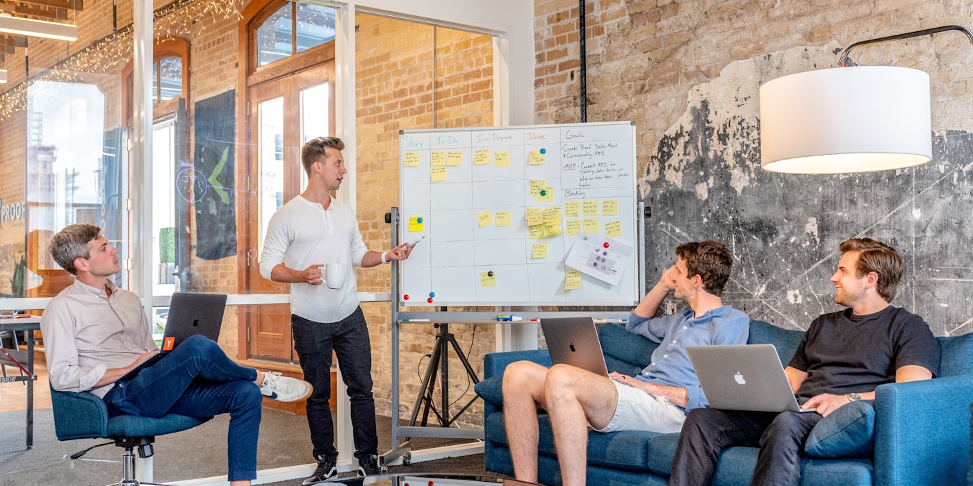 Sécurité Connectée & Solaire — Protégez Votre Domicile Intelligemment
